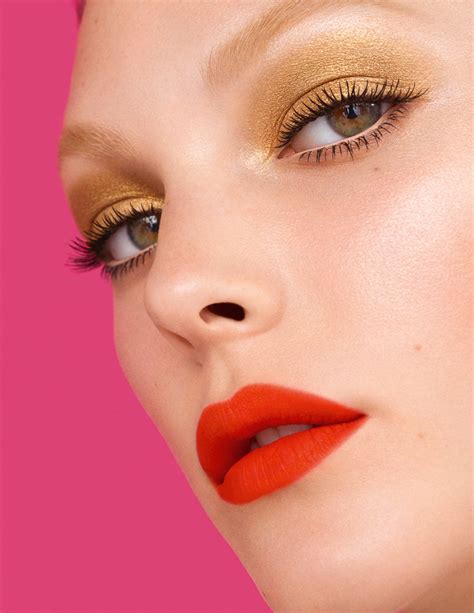 make up 2019 chanel|Chanel make up wallpaper.